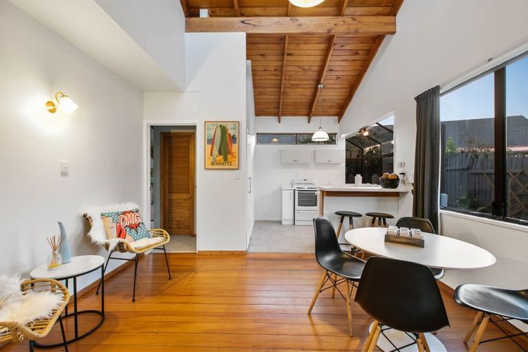 Photo of property in 258 Rangatira Road, Beach Haven, Auckland, 0626