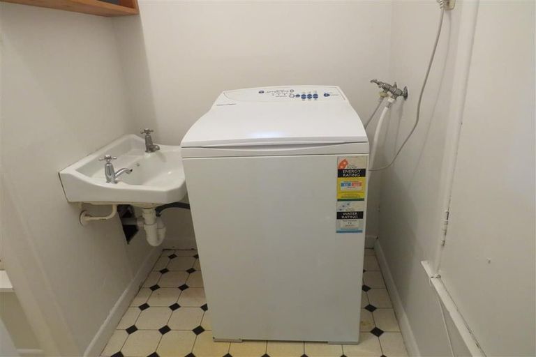 Photo of property in 199 The Terrace, Wellington Central, Wellington, 6011