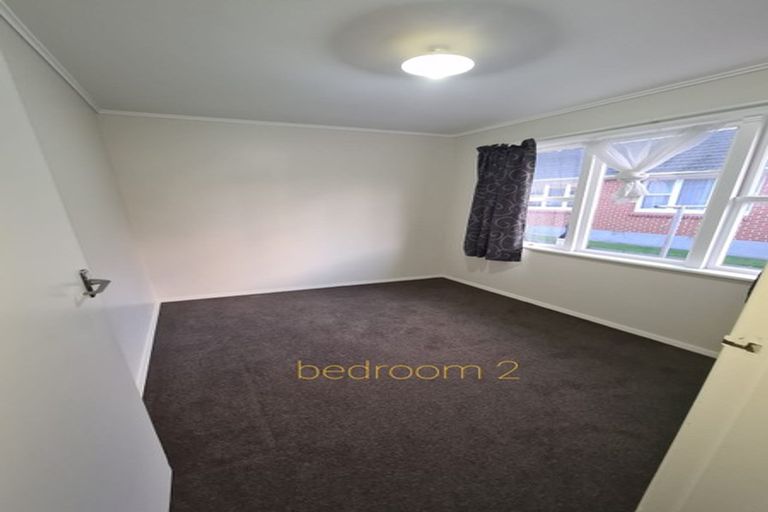 Photo of property in 2/31 Hillside Drive, Maoribank, Upper Hutt, 5018