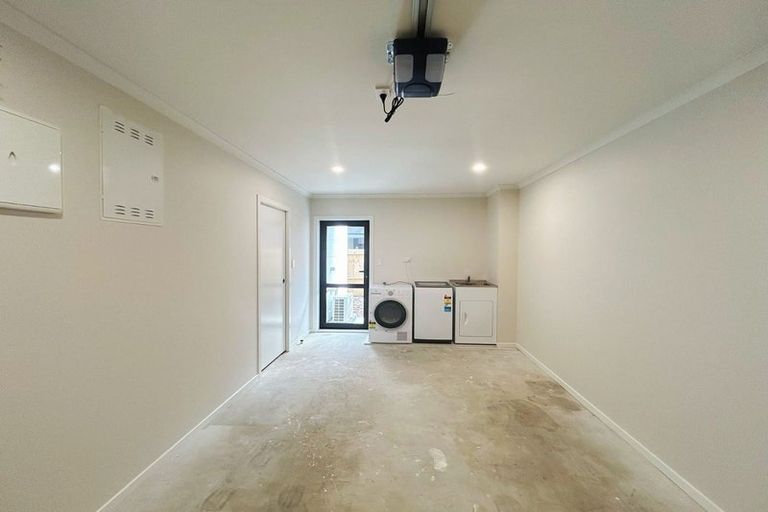 Photo of property in 2/26 May Street, Hamilton East, Hamilton, 3216