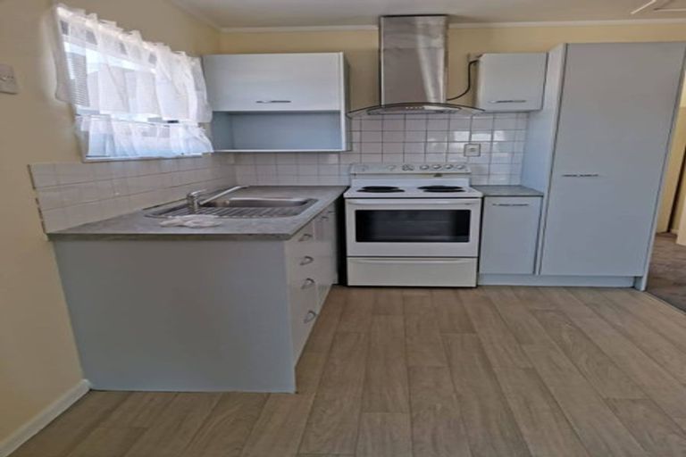 Photo of property in 43 Walworth Avenue, Pakuranga Heights, Auckland, 2010