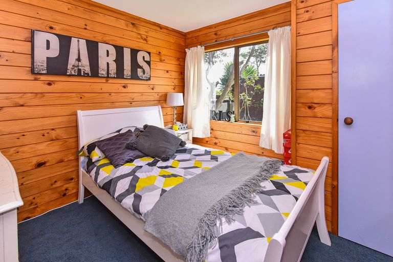 Photo of property in 31 Hadley Wood Drive, Wattle Downs, Auckland, 2103