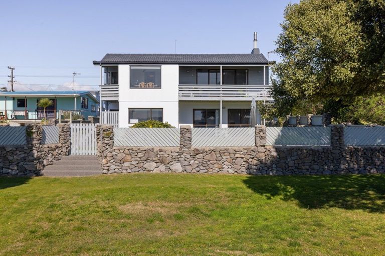 Photo of property in 1167 Papamoa Beach Road, Papamoa Beach, Papamoa, 3118