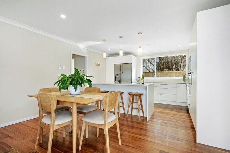 Photo of property in 3 Findlay Street, Tawa, Wellington, 5028