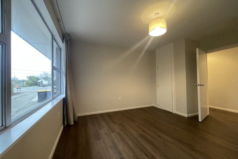 Photo of property in 2/572 Pages Road, Bexley, Christchurch, 8061