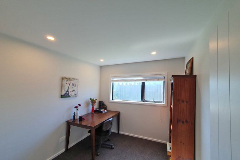 Photo of property in 33 Waimakariri Drive, Te Awa, Napier, 4110