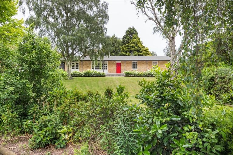 Photo of property in 273 Parewanui Road, Bulls, 4894