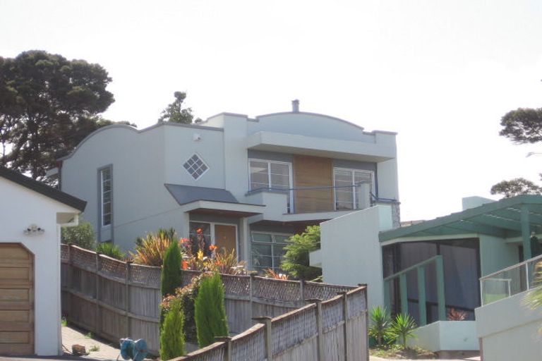 Photo of property in 88 Hadfield Street, Beach Haven, Auckland, 0626