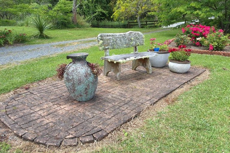 Photo of property in 917 Port Albert Road, Wellsford, 0973