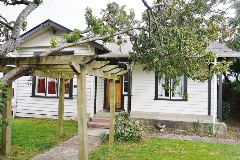 Photo of property in 34 Whatawhata Avenue, Ngaruawahia, 3720