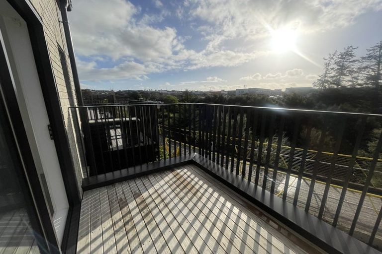 Photo of property in 14/28 Westgate Drive, Westgate, Auckland, 0614