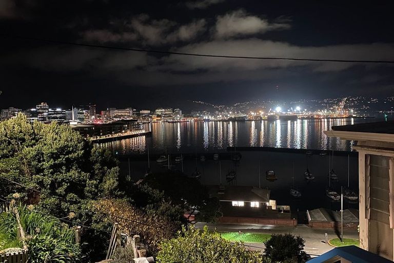 Photo of property in 14 Prince Street, Mount Victoria, Wellington, 6011