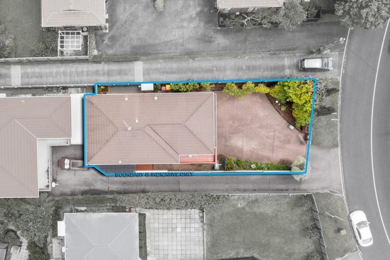 Photo of property in 1/10 Channel View Road, Campbells Bay, Auckland, 0630