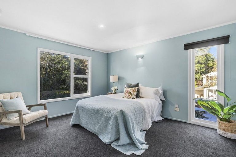 Photo of property in 44 Kahu Road, Paremata, Porirua, 5024