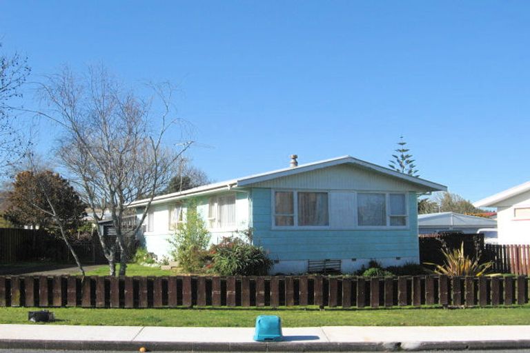 Photo of property in 8 Winiata Terrace, Papakura, 2110