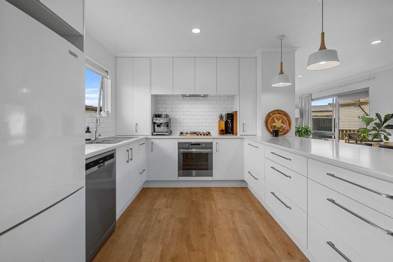 Photo of property in 57 Sherwood Street, Bellevue, Tauranga, 3110