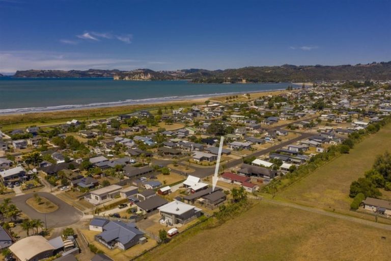 Photo of property in 22 Wells Place, Whitianga, 3510