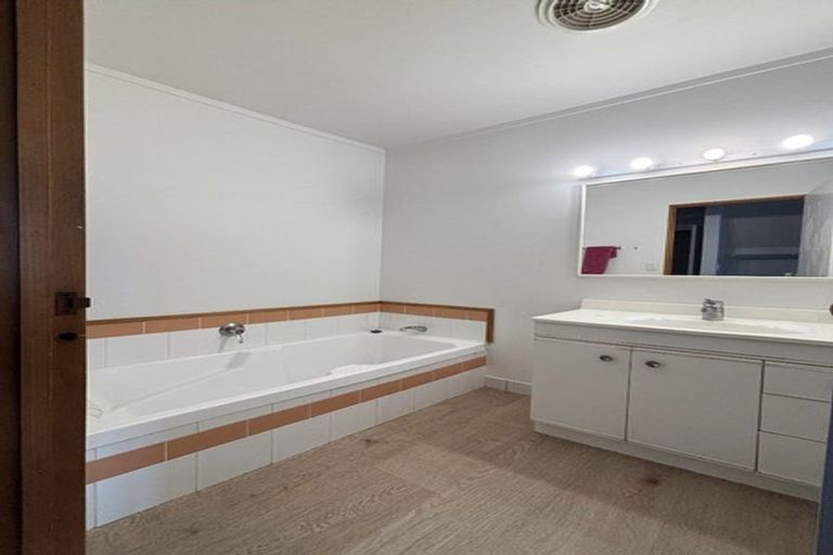 Photo of property in 62e Maunganui Road, Mount Maunganui, 3116