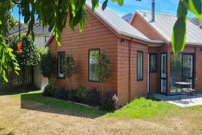 Photo of property in 20 Fox's Terrace, Arrowtown, 9302