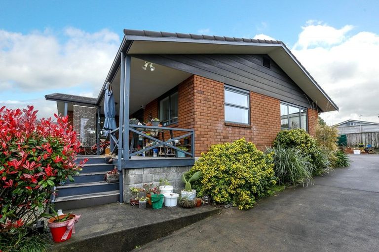 Photo of property in 2/75 Hine Street, New Plymouth, 4310