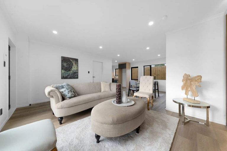 Photo of property in 8a Woburn Street, Mangere East, Auckland, 2024