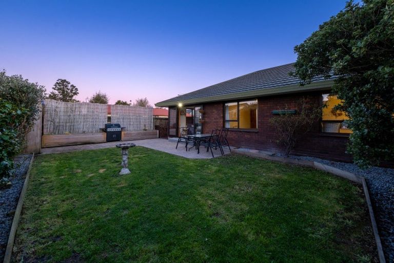 Photo of property in 1/29 Royleen Street, Casebrook, Christchurch, 8051