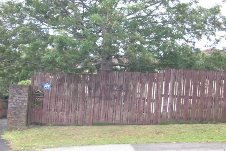 Photo of property in 36 Glastron Place, Bayview, Auckland, 0629