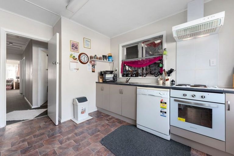 Photo of property in 2 Kereru Grove, Stokes Valley, Lower Hutt, 5019