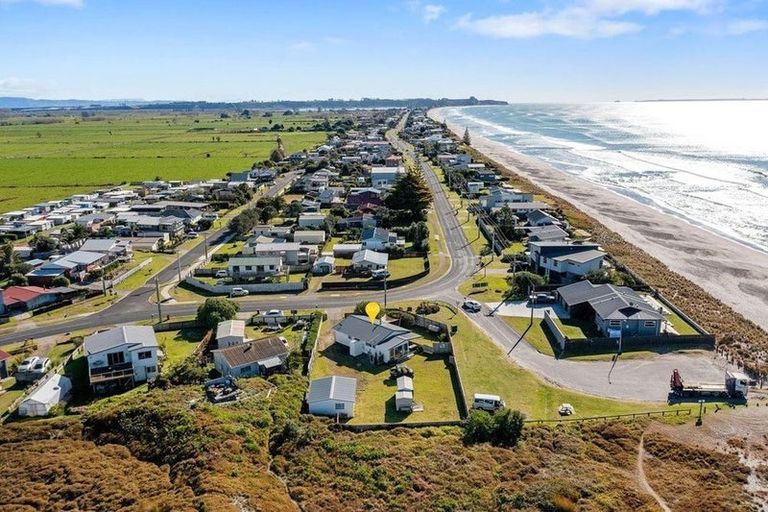 Photo of property in 348 Pukehina Beach Road, Pukehina, Te Puke, 3189