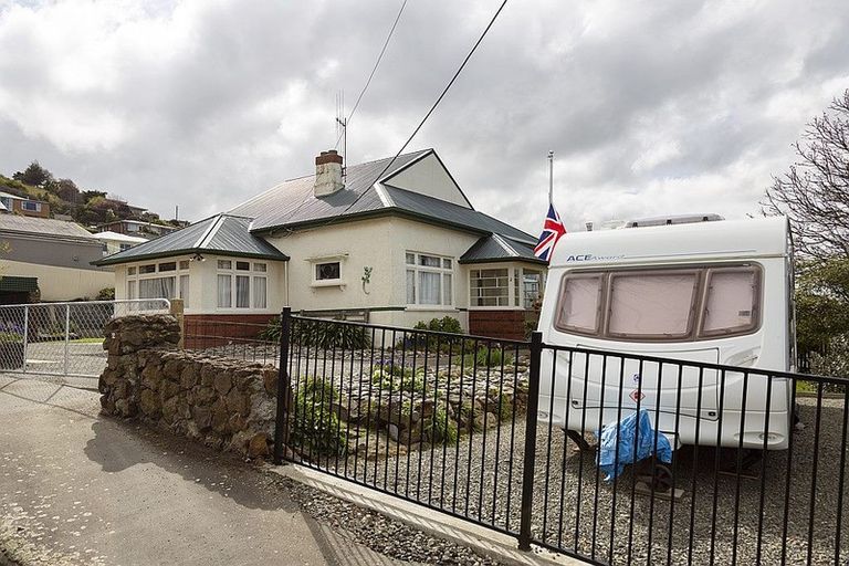 Photo of property in 2 Earn Street, Oamaru North, Oamaru, 9400