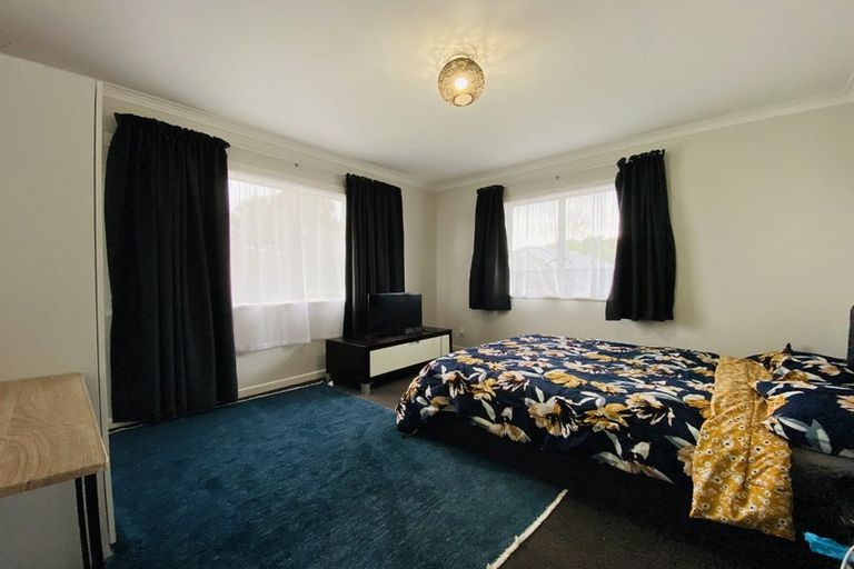 Photo of property in 16 Station Road, Pukekohe, 2120