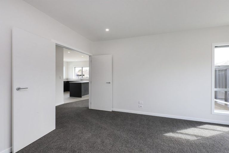 Photo of property in 6 George Yee Place, Taradale, Napier, 4112