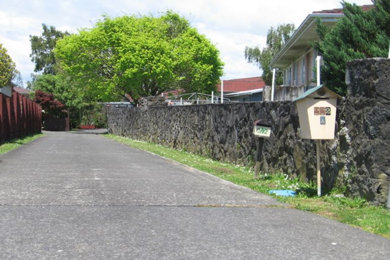 Photo of property in 2/112 Hillcrest Road, Papatoetoe, Auckland, 2025