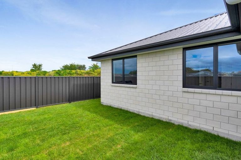 Photo of property in 11a James Drive, Bell Block, New Plymouth, 4312