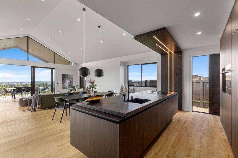 Photo of property in 293 Kitchener Road, Pukekohe, 2120