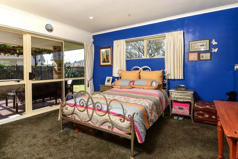 Photo of property in 19 Mangakoea Place, St Andrews, Hamilton, 3200