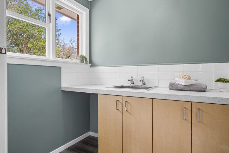 Photo of property in 19 Flay Crescent, Burnside, Christchurch, 8053