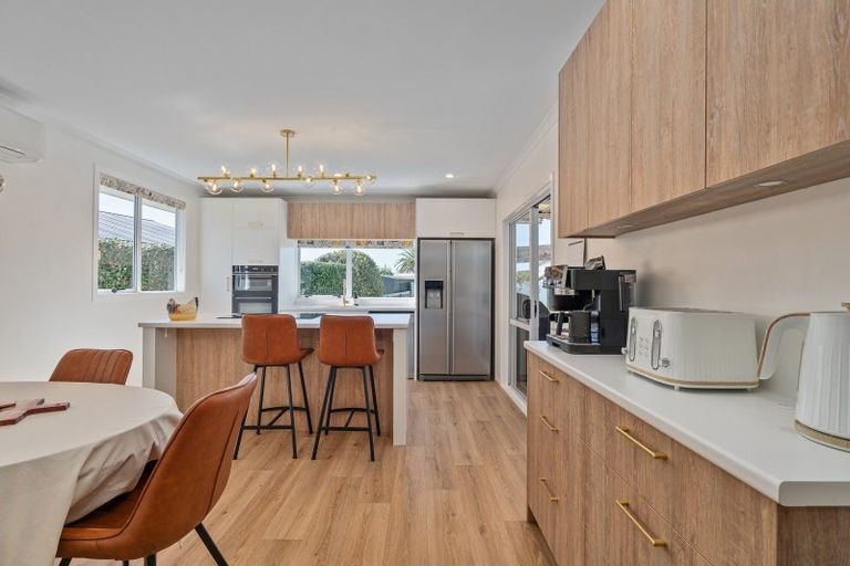 Photo of property in 117 Robinson Road, Whitianga, 3510