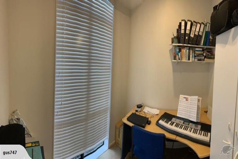 Photo of property in 10 Te Wharau Drive, Greenhithe, Auckland, 0632