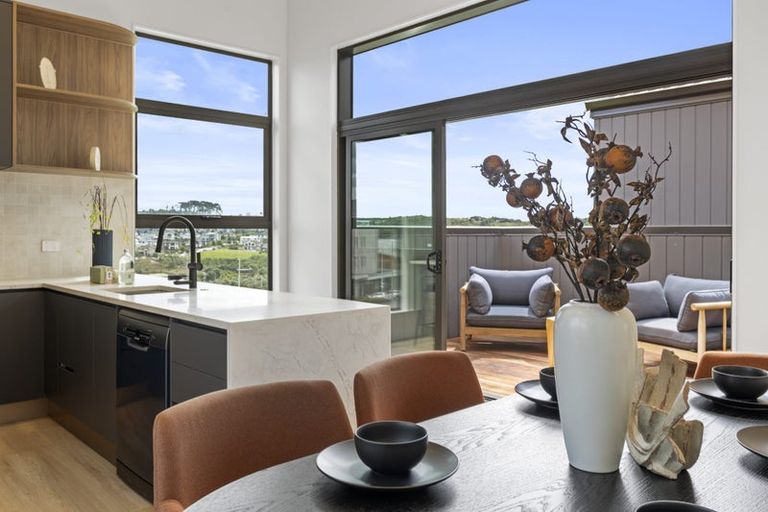 Photo of property in 14 Kiokio Street, Long Bay, Auckland, 0630