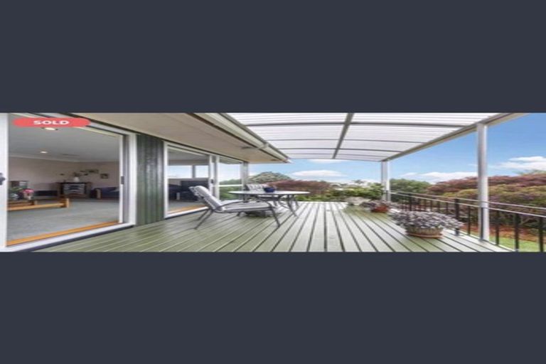 Photo of property in 9 Forsythe Place, Massey, Auckland, 0614