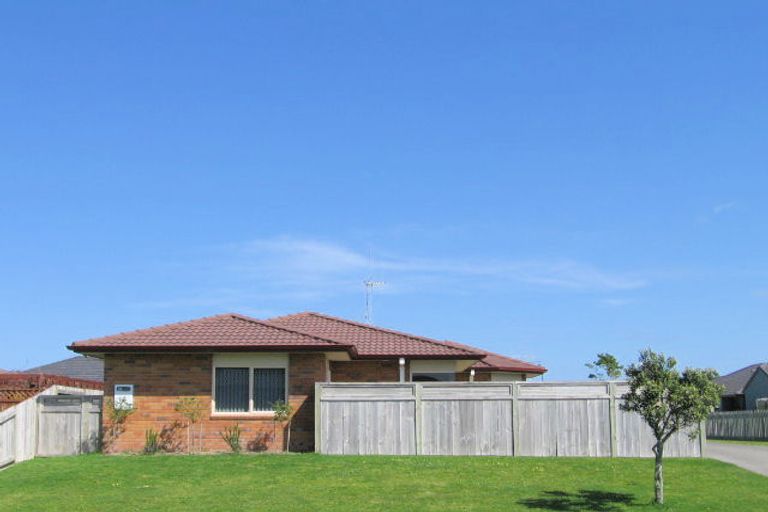 Photo of property in 49 Madeleine Terrace, Papamoa Beach, Papamoa, 3118