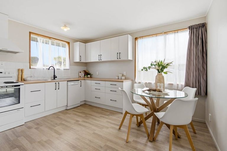 Photo of property in 1/47 Gibson Drive, Hornby, Christchurch, 8042