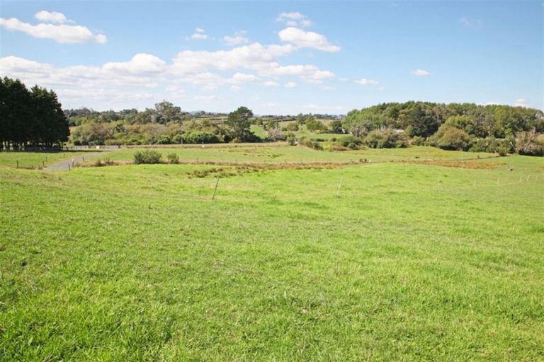 Photo of property in 197 Charles Road, Karaka, Papakura, 2580