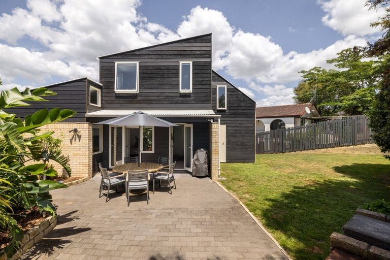 Photo of property in 65 Hinewa Road, Otumoetai, Tauranga, 3110