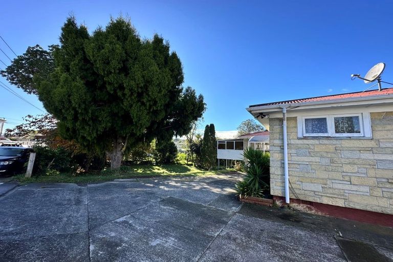 Photo of property in 42 Russell Road, Manurewa, Auckland, 2102