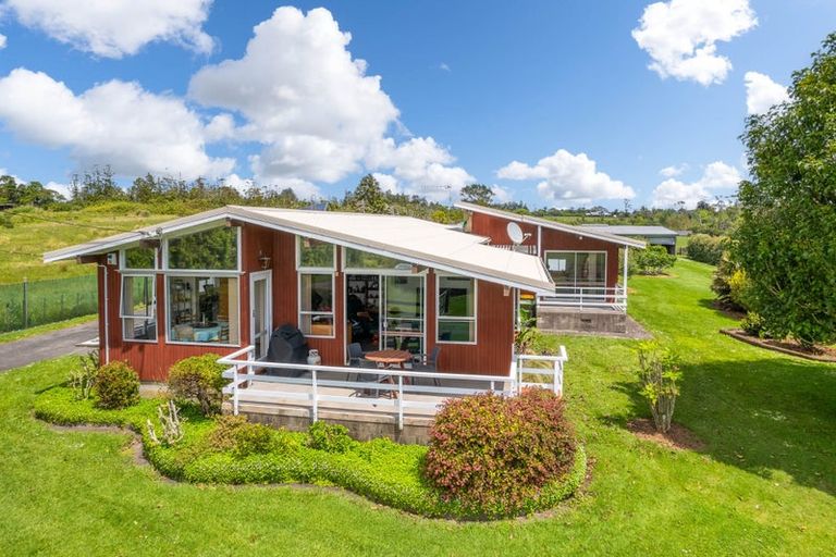 Photo of property in 1003 State Highway 16, Waimauku, 0883