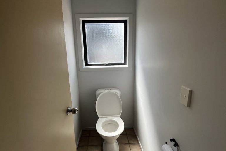 Photo of property in 1 Cleland Street, Palmerston North, 4410