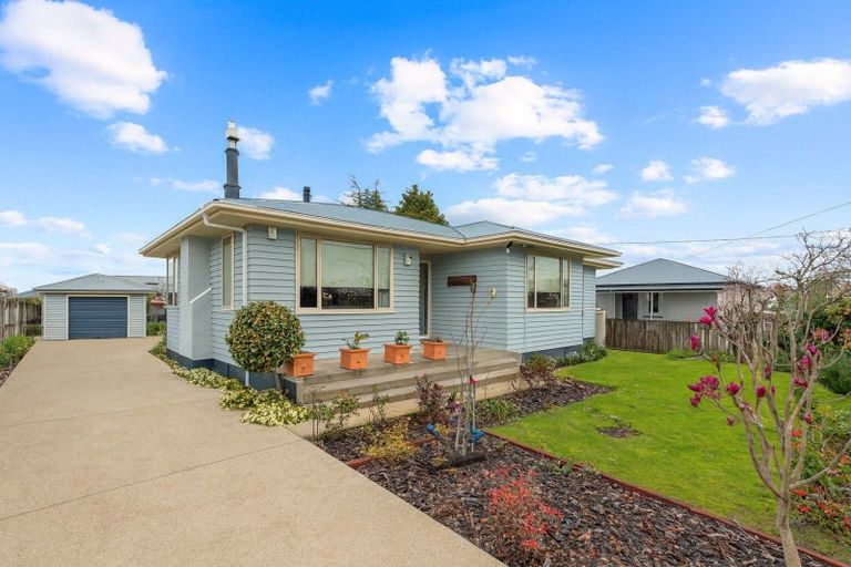 Photo of property in 240 High Street North, Carterton, 5713