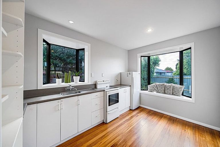 Photo of property in 18 Frensham Crescent, Woolston, Christchurch, 8062